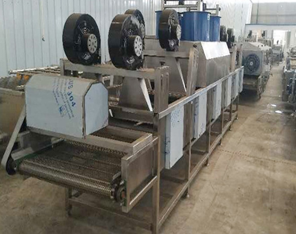 翻轉(zhuǎn)式風(fēng)干機(jī)的工作原理